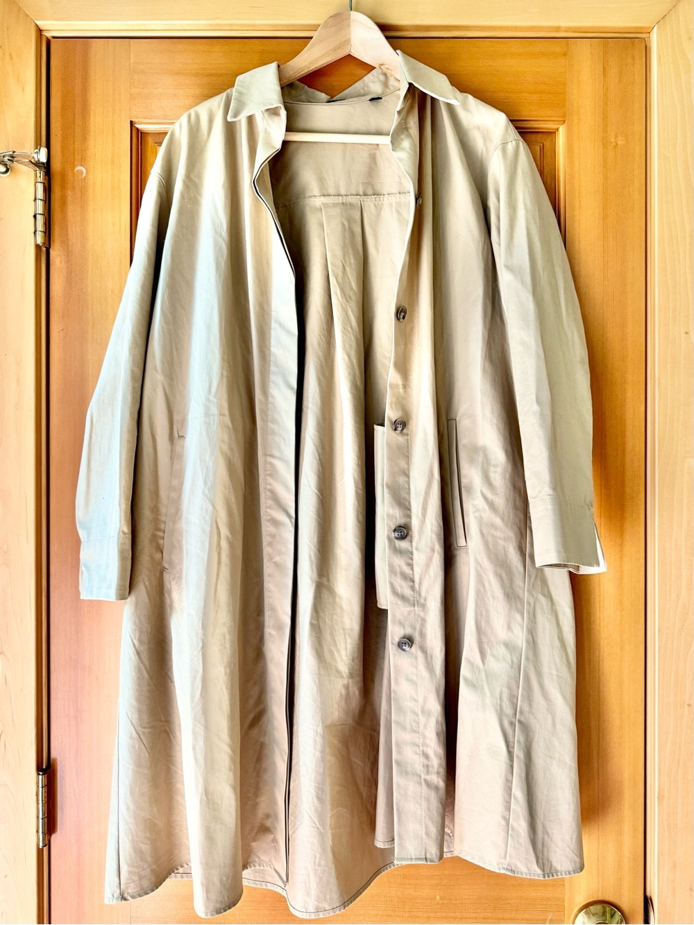 Uniqlo Light Beige Women's Trench Coat